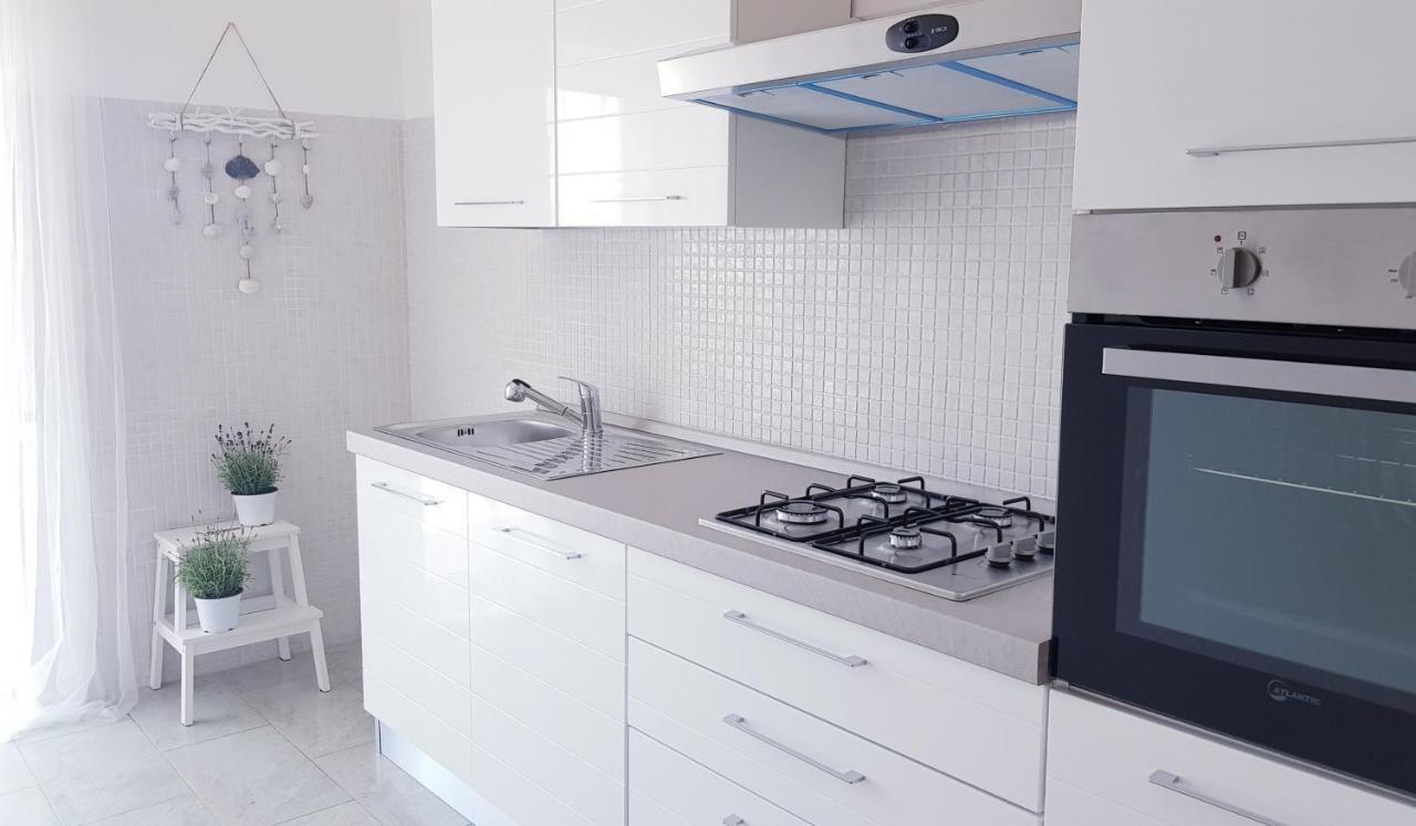 Dimora Brezza Di Mare Apartment Termoli Bagian luar foto