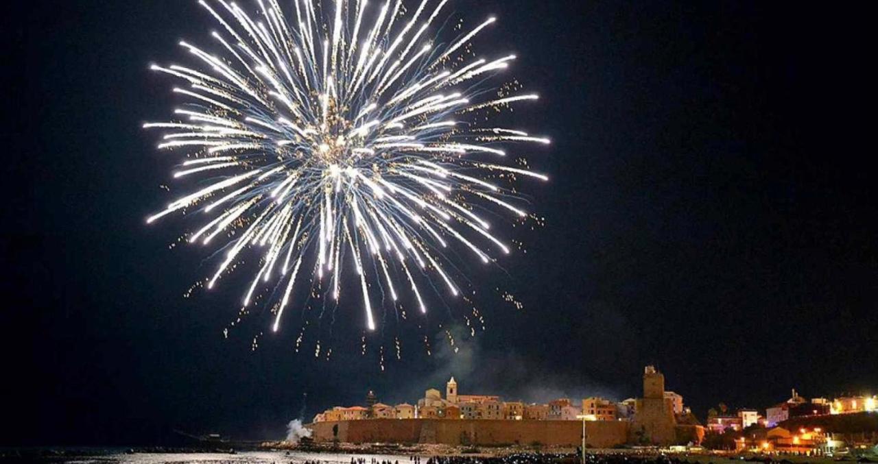 Dimora Brezza Di Mare Apartment Termoli Bagian luar foto